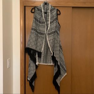 Fringe Patterned Sweater Vest